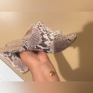 Size 10 Steve Madden Snake Heels